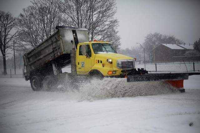 snow plow truck, driveway markers